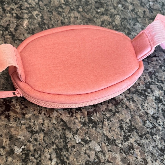 Reebok pink Belt Bag EUC - Picture 5 of 13